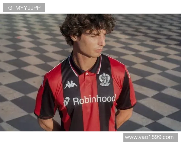 穿3号球衣的足球明星们：他们的传奇故事与场上风采