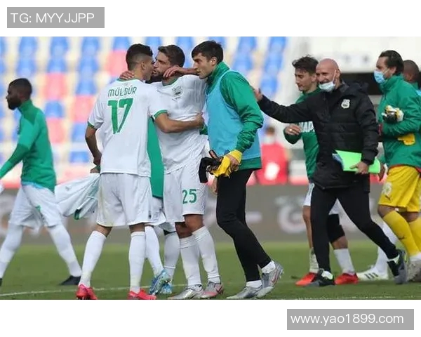 森索罗与都灵比赛因天气原因推迟至另行通知时间安排